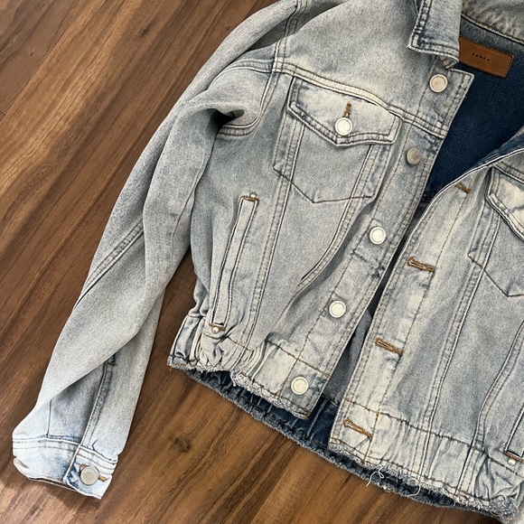 BlankNYC Light Wash Denim Jacket - Picture 5 of 8